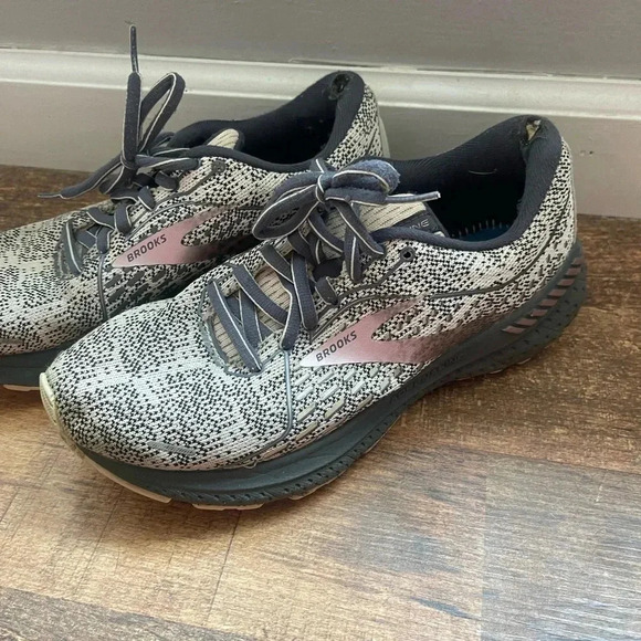 Brooks Adrenaline Running Sneakers size 8 - Picture 2 of 7